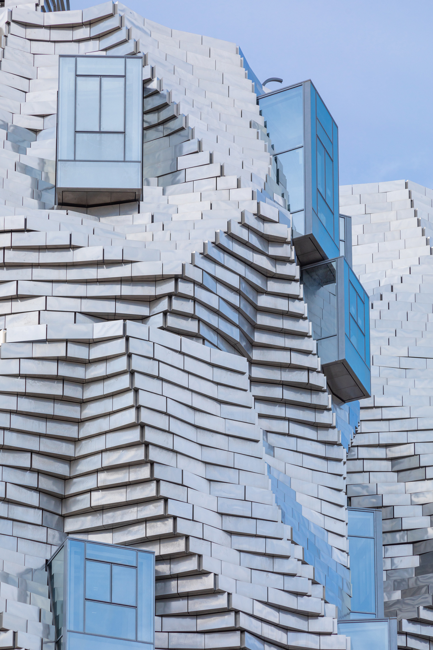 Frank Gehry Arles Luma Tower AVH Atelier Vincent Hecht 1