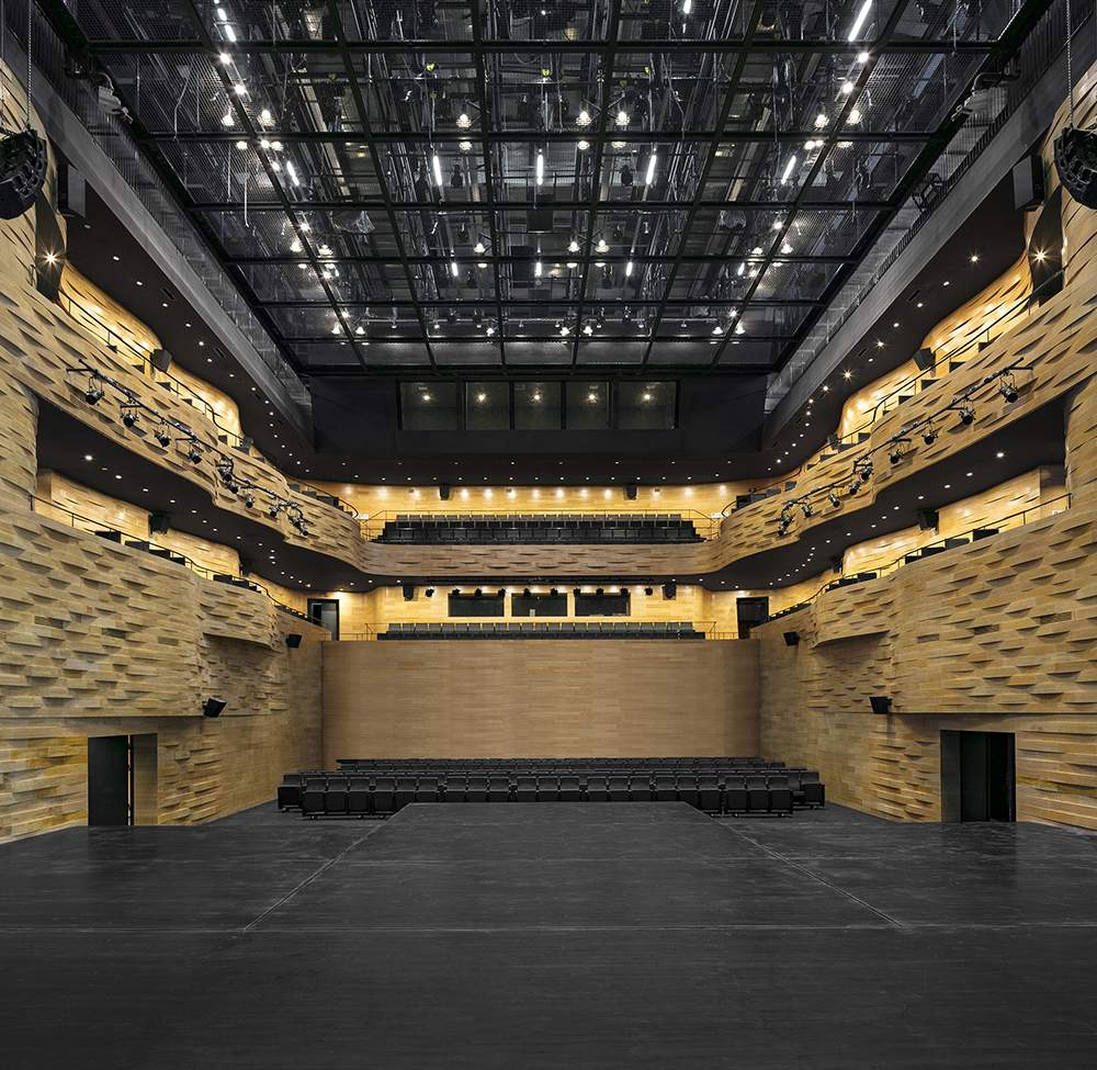 015 Marc Goodwin multifunctional hall